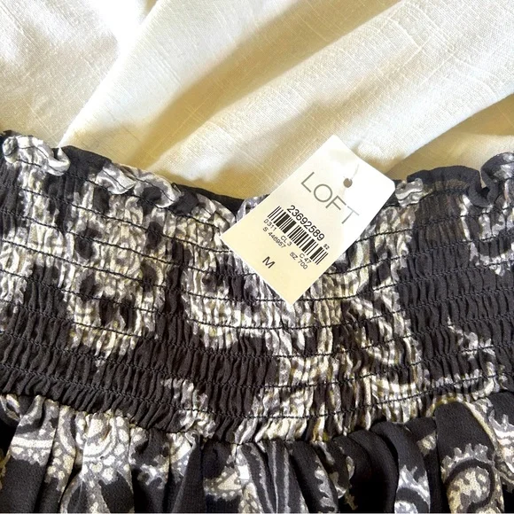 NWT Loft Off the Shoulder Blouse - Size Medium - Picture 11 of 15